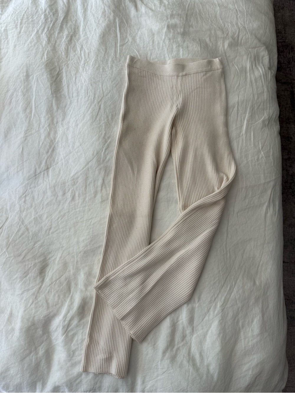 Dynamite Ribbed Knit Flare Leggings - Cream
